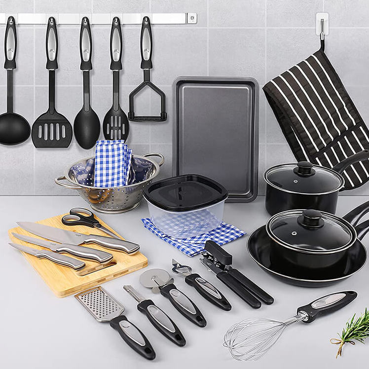 KITCHEN APPLIANCES